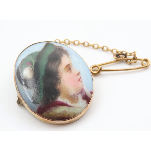 331 - Portrait Miniature Brooch Mounted in 9 Carat Yellow Gold 2.6cm High 4.3 Grams Attractively Detailed