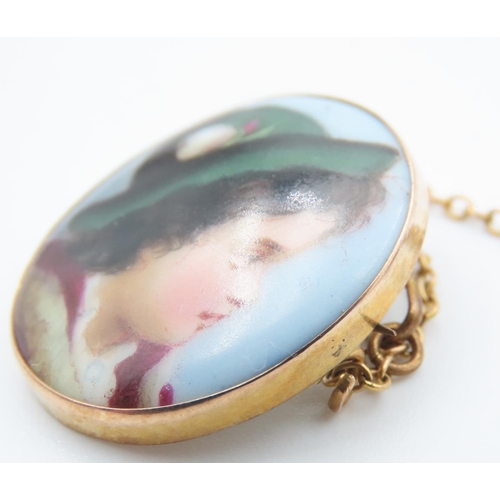 331 - Portrait Miniature Brooch Mounted in 9 Carat Yellow Gold 2.6cm High 4.3 Grams Attractively Detailed