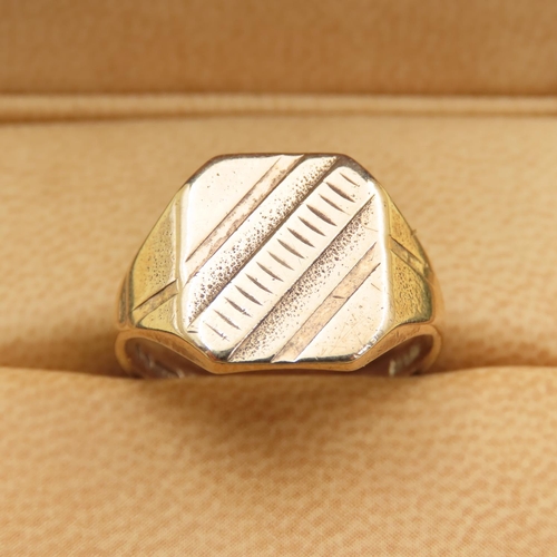 405 - 9 Carat Yellow Gold Panel Set Ring Size R