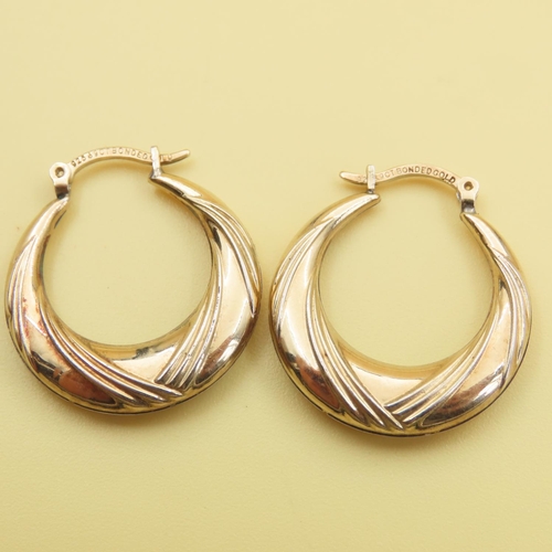 430 - Pair of 9 Carat Yellow Gold Ladies Hoop Earrings Incised Detailing Each Approximately 2cm Diameter