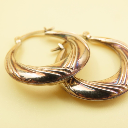 430 - Pair of 9 Carat Yellow Gold Ladies Hoop Earrings Incised Detailing Each Approximately 2cm Diameter