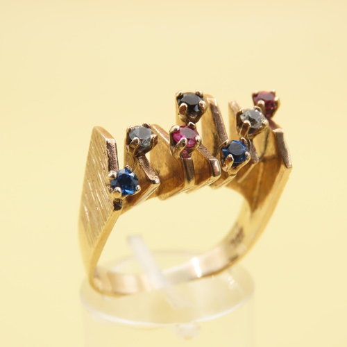 487 - Unique Design Ruby and Sapphire Ring Mounted on 9 Carat Yellow Gold Band Size P 6.6 Grams