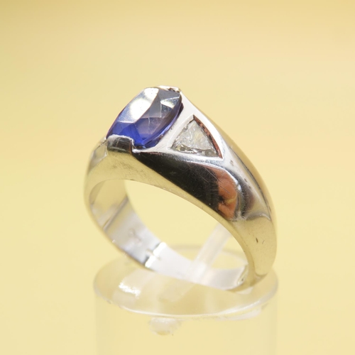 517 - Tanzanite Center Stone Ring with Further Diamonds Set to Shoulders Mounted on 18 Carat White Gold Ba... 