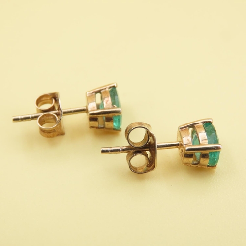 552 - Pair of Emerald Set Stud Earrings Mounted on 9 Carat Yellow Gold