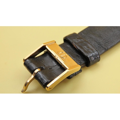 594 - Baume and Mercier Geneva Gentleman's Watch 18 Carat Yellow Gold Case