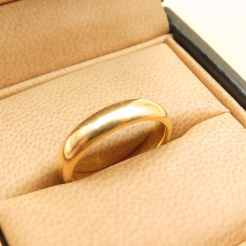 655 - 22 Carat Yellow Gold Wedding Band Ring Size M 7.1 Grams