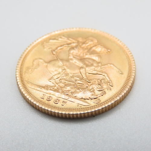 659 - Queen Elizabeth II 1967 Full Gold Sovereign