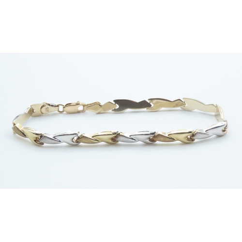 1002 - 9 Carat Yellow and White Gold Link Bracelet 19cm Long