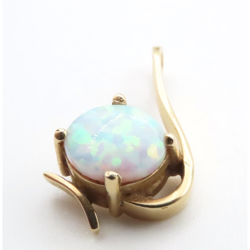 1008 - Opal Set 14 Carat Yellow Gold Pendant 2.5cm High