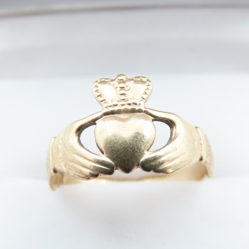 1030 - 9 Carat Yellow Gold Claddagh Ring Size O