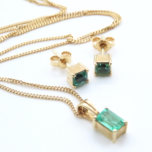 1052 - Colombian Emerald Necklace and Pair of Matching Stud Earrings Mounted in 18 Carat Yellow Gold Chain ... 