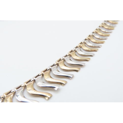 1087 - 9 Carat Yellow and White Gold Ladies Necklace Attractively Detailed 42cm Long