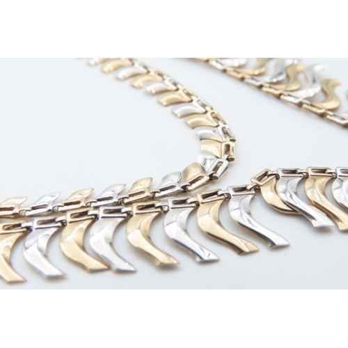 1087 - 9 Carat Yellow and White Gold Ladies Necklace Attractively Detailed 42cm Long