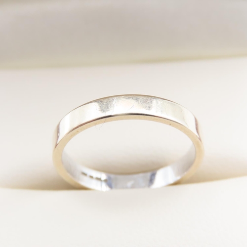 1096 - 18 Carat Yellow and White Gold Wedding Band Ring Size K