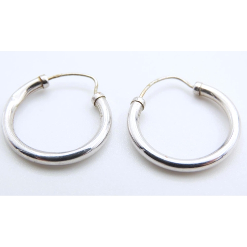 1114 - Pair of 9 Carat White Gold Hoop Earrings 2cm Diameter