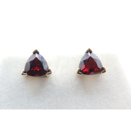 1137 - Pair of Red Garnet Set 9 Carat Yellow Gold Stud Earrings