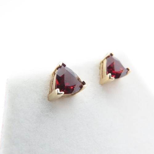 1137 - Pair of Red Garnet Set 9 Carat Yellow Gold Stud Earrings