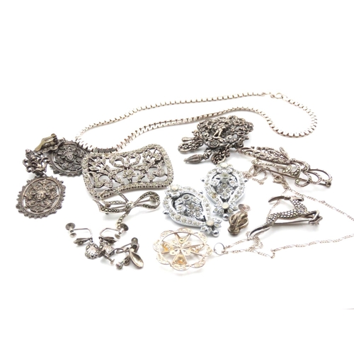 1147 - Various Silver and Silver Plated Jewellery Items