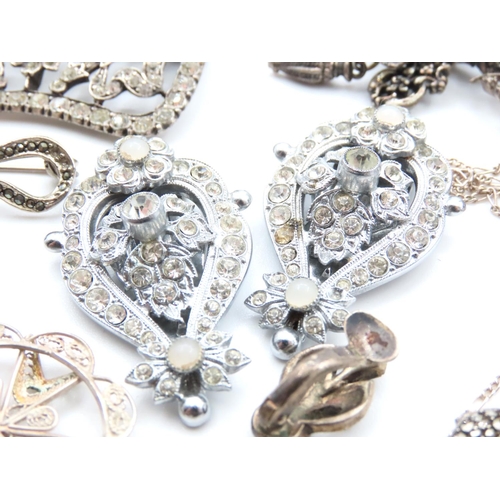 1147 - Various Silver and Silver Plated Jewellery Items