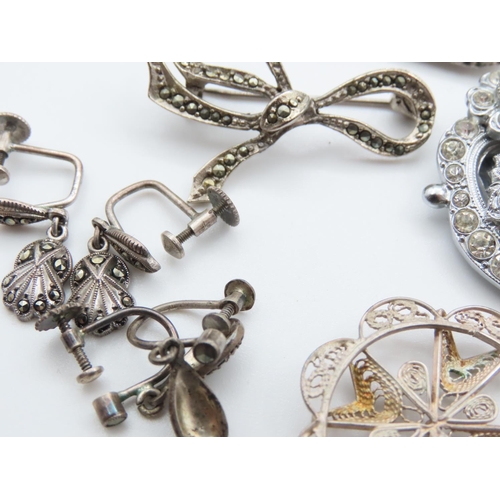 1147 - Various Silver and Silver Plated Jewellery Items