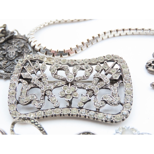 1147 - Various Silver and Silver Plated Jewellery Items