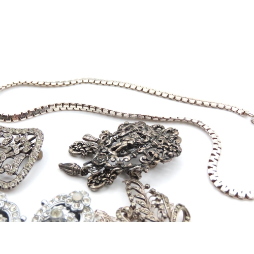 1147 - Various Silver and Silver Plated Jewellery Items