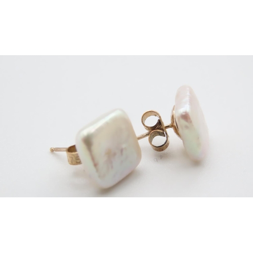 1184 - Pair of Square Mother of Pearl 9 Carat Yellow Gold Stud Earrings