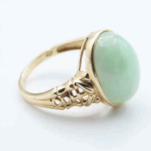 1218 - 9 Carat Yellow Gold Single Stone Jade Ring Size O