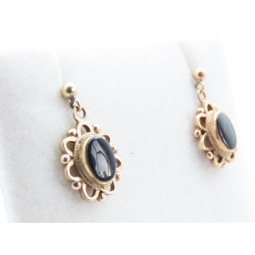 1231 - Pair of 9 Carat Yellow Gold Onyx Set Drop Earrings 1.5cm High