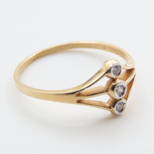 1360 - Three Stone Diamond Ring Set in 18 Carat Yellow Gold Ring Size O