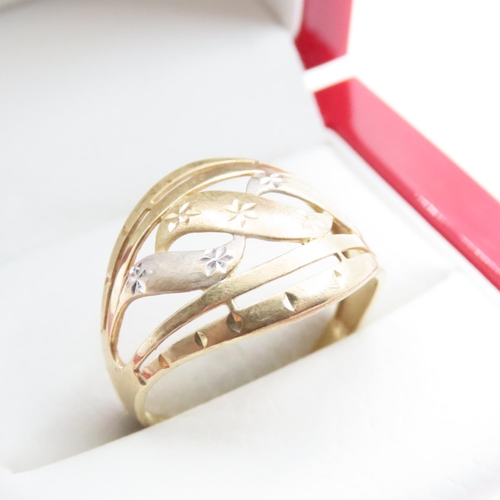 9 Carat Yellow Gold Diamond Cut Design Ring Size U