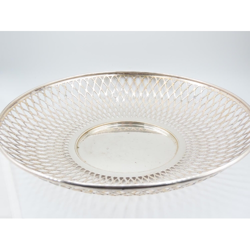 150 - Large Silver Plated Circular Form Table Bread Dish Filigree Decorated Attractively Detailed Approxim... 