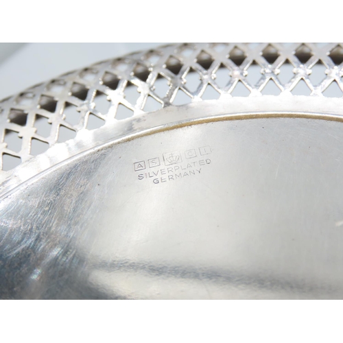 150 - Large Silver Plated Circular Form Table Bread Dish Filigree Decorated Attractively Detailed Approxim... 