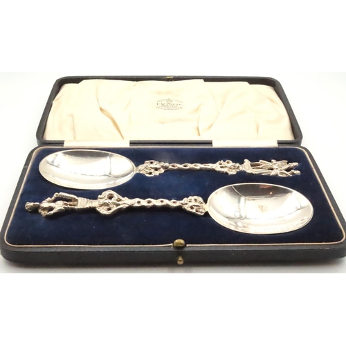 1585 - Pair of Silver Apostle Spoons Contained within Original Presentation Case Hallmarked