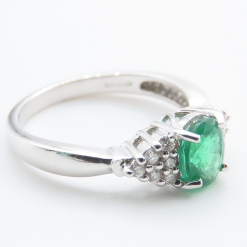 1686 - Emerald and Diamond Ring Mounted on 18 Carat White Gold Band Ring Size N