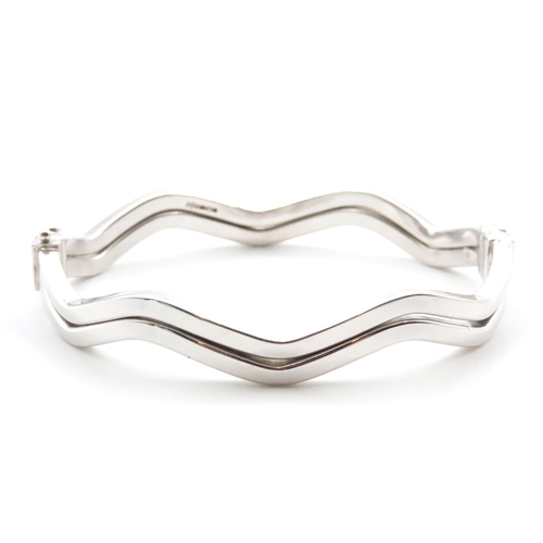 1694 - 9 Carat White Gold Two Row Wave Design Bangle Inner Width 6cm