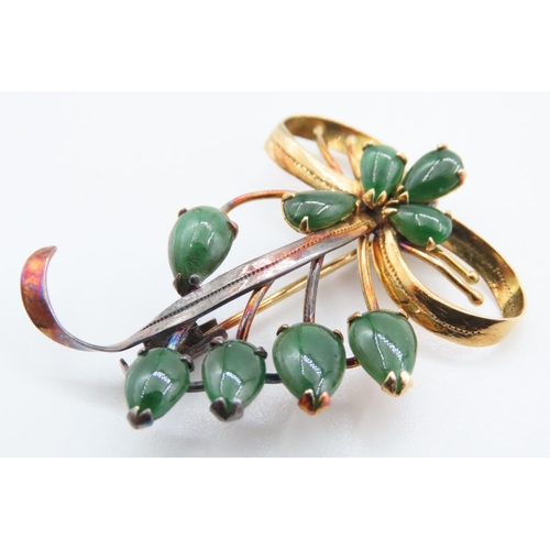 339 - Fourteen Carat Yellow Gold Jade Set Ladies Brooch 4cm Wide