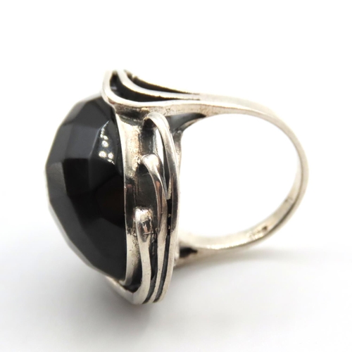 362 - Silver Facet Cut Onyx Oval Cut Ladies Brooch