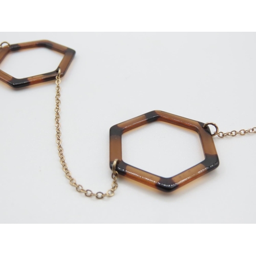 395 - Vintage Restrained Form Ladies Necklace Hexagon Motifs Gold Chain