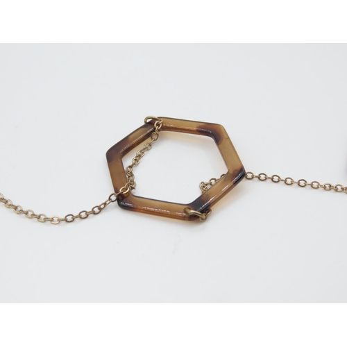 395 - Vintage Restrained Form Ladies Necklace Hexagon Motifs Gold Chain