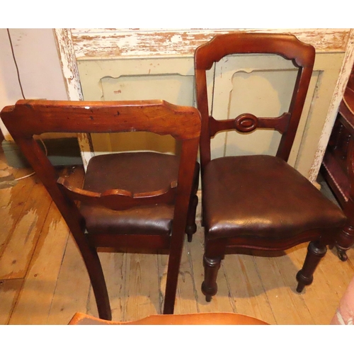 477 - Pair of Victorian Mahogany Leather Upholstered Chairs Turned Supports Good Construction