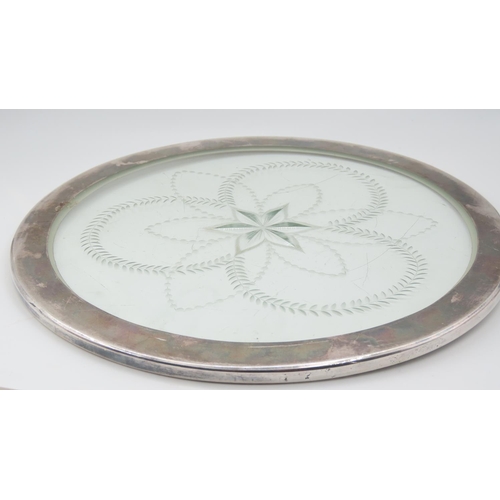 548 - Silver Mounted Etched Crystal Circular Form Table Coaster Approximately 9 Inches Diameter