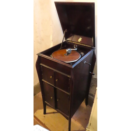 600 - Apollo Edwardian Mahogany Cased Gramophone