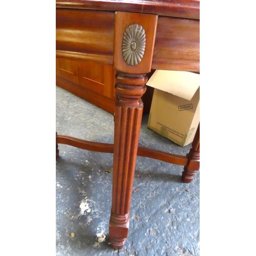 62 - Oval Low Table Mahogany Reeded Tapering Supports Approximately 22 Inches Wide x 21 Inches High