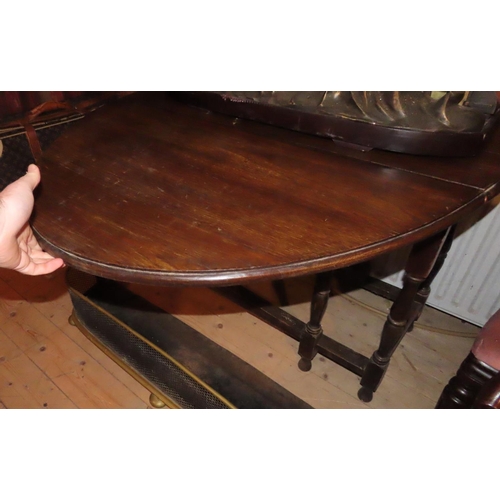 630 - Edwardian Oak Drop Leaf Gate Leg Table