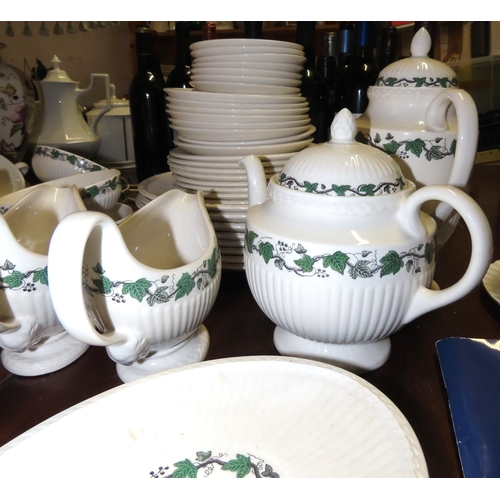 81 - Wedgewood Stratford Pattern Table Porcelain Part Dinner Service Including Saucepans etc Quantity as ... 