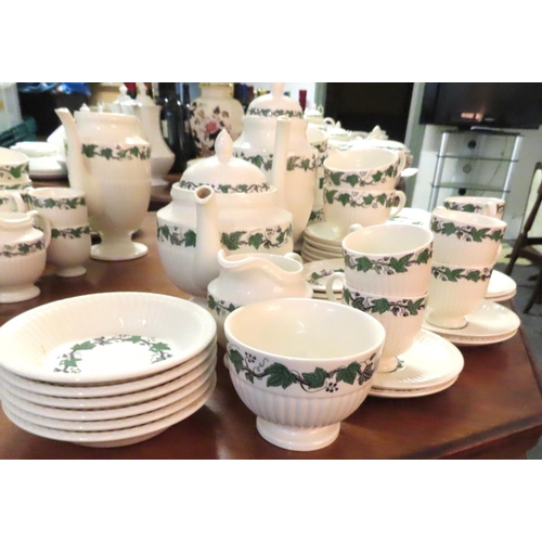 82 - Collection Wedgewood Stratford Pattern Tea Service Tableware Quantity as Photographed