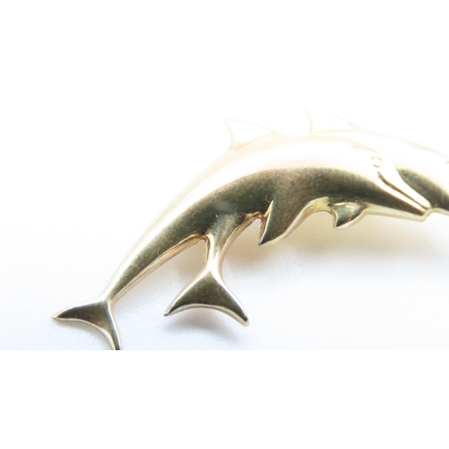 142 - 9 Carat Yellow Gold Dolphin Motif Brooch 4cm Wide