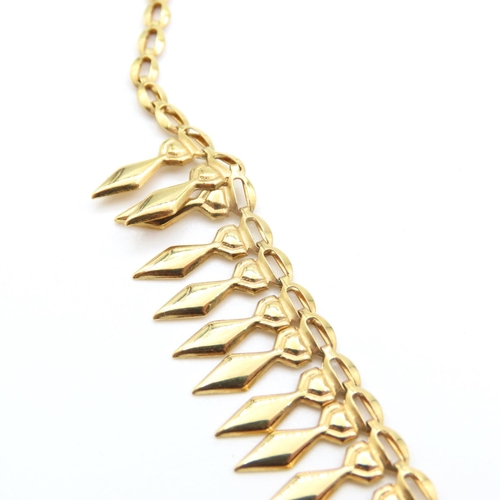 150 - Attractively Detailed 9 Carat Yellow Gold Necklace 40cm Long