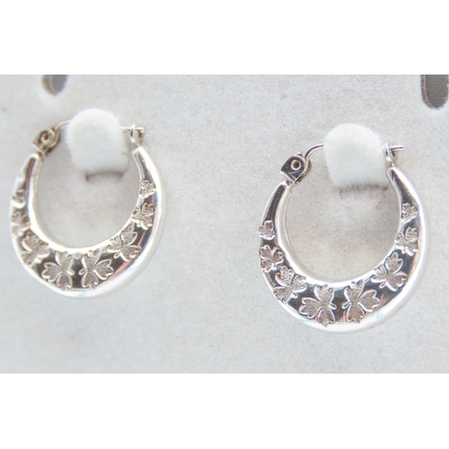 192 - Pair of 9 Carat White Gold Leaf Design Earrings Each 2cm Diameter